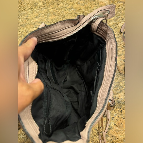 🎄🎄🎄Rebecca Minkoff “Regan” Leather Crossbody Shoulder Handbag - Picture 11 of 12